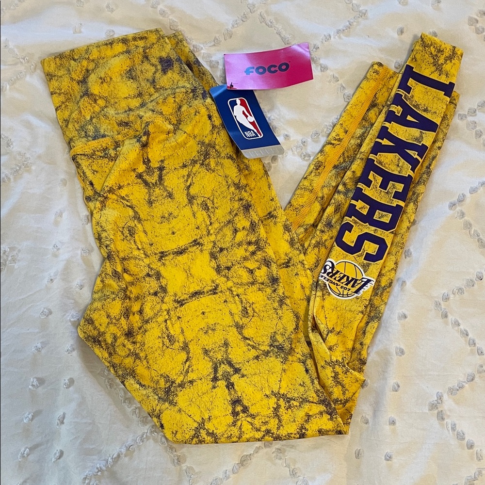NBA Lakers Basketball Yellow and Purple Leggings authentic nwt